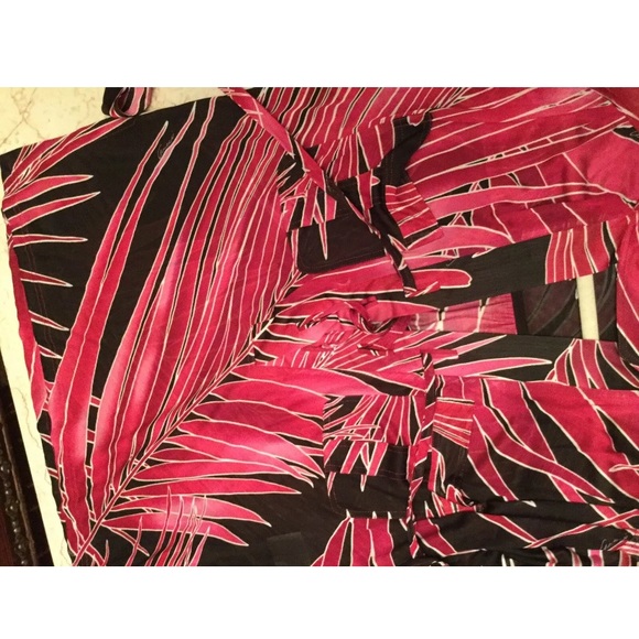 Gucci with logo blouse Sz  Eu 42 USA 8-12made Italy - Picture 6 of 14